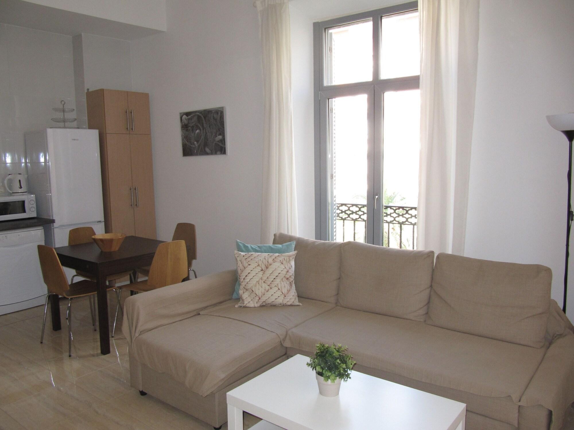 Life Apartments Alameda Colon Malaga Zewnętrze zdjęcie